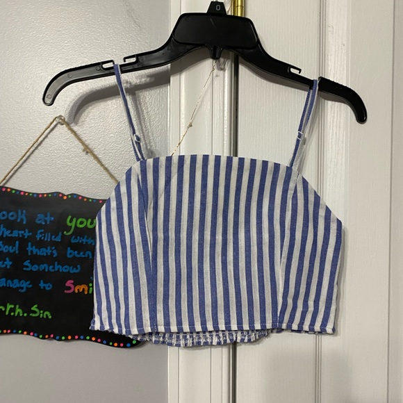 Two piece crop top and skirt combo - Picture 2 of 9